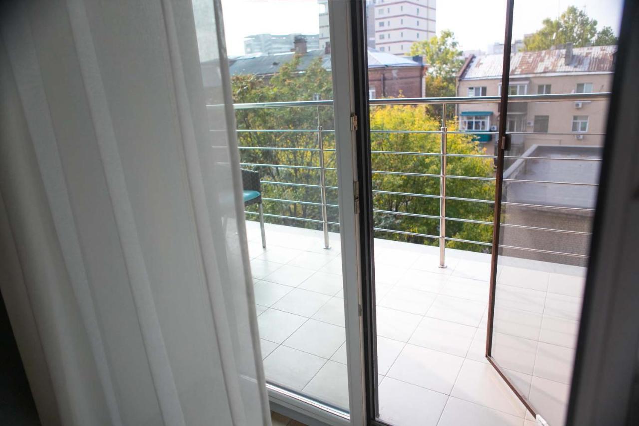 Stylish 1 Bedroom Studio Near Most City Dnipro Exterior photo